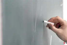 “7成学生课间不出教室”，谁偷走了他们的课间10分钟？图片