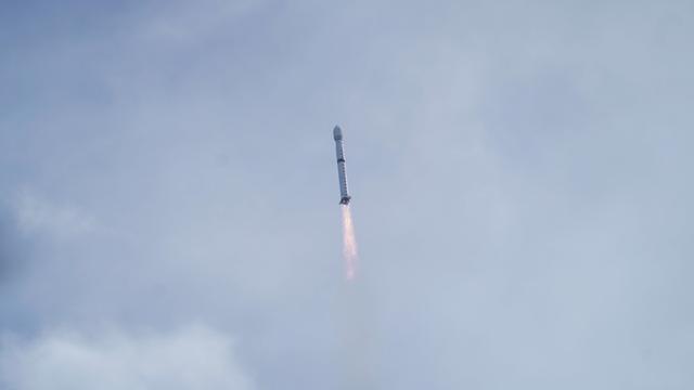 长征四号丙连续作战，试验二十八号B星01星、02星相继入轨