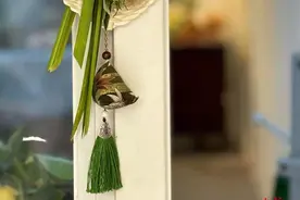 端午临近，艾草菖蒲预售热，多家花店上新“艾草花束”图片