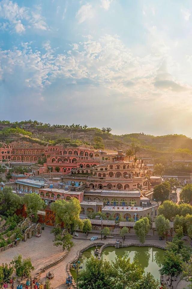 用N种姿势，打开榆林的清明假期