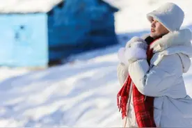 冬天的阿尔山蓝房子热度依旧，快来打卡吧！图片