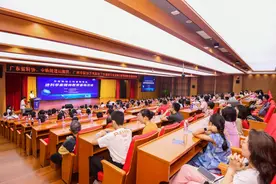 全国科技活动周，中小学生走进隧道博物馆感受科学家精神图片