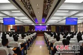 河北清苑：劳模宣讲进校园图片