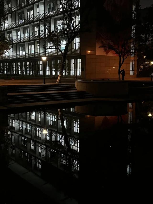 推开南开的窗，你会看到——