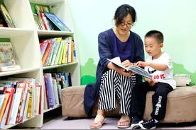 记者探访暑期图书馆热——文化服务上新 带你书海求知图片