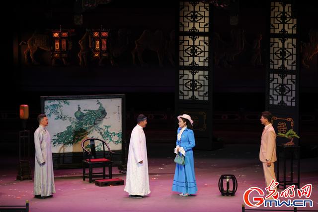 话剧《立秋》明星版在北京上演