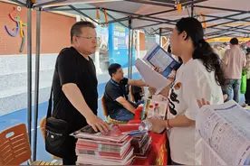 一站式掌握高招信息！2025年新安晚报首场高招咨询会在合肥九中成功举办图片