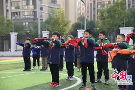 名师引领成长 范翔名师工作室送教成都龙江路小学武侯新城分校图片