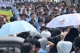 一中学初一多达94个班！教学质量如何保证？官方回应→图片