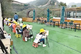 长城脚下 民宿小院儿百花齐放图片