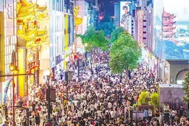 百年江汉路续写“流量神话”图片