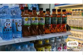 蜜雪冰城悄悄下架瓶装水图片