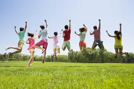 锐评｜有追求的人生，也容得下你“停一停”图片