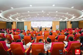 点燃艺术的天空，《天空巨人》主题展与中文版新书在泉州同步亮相图片