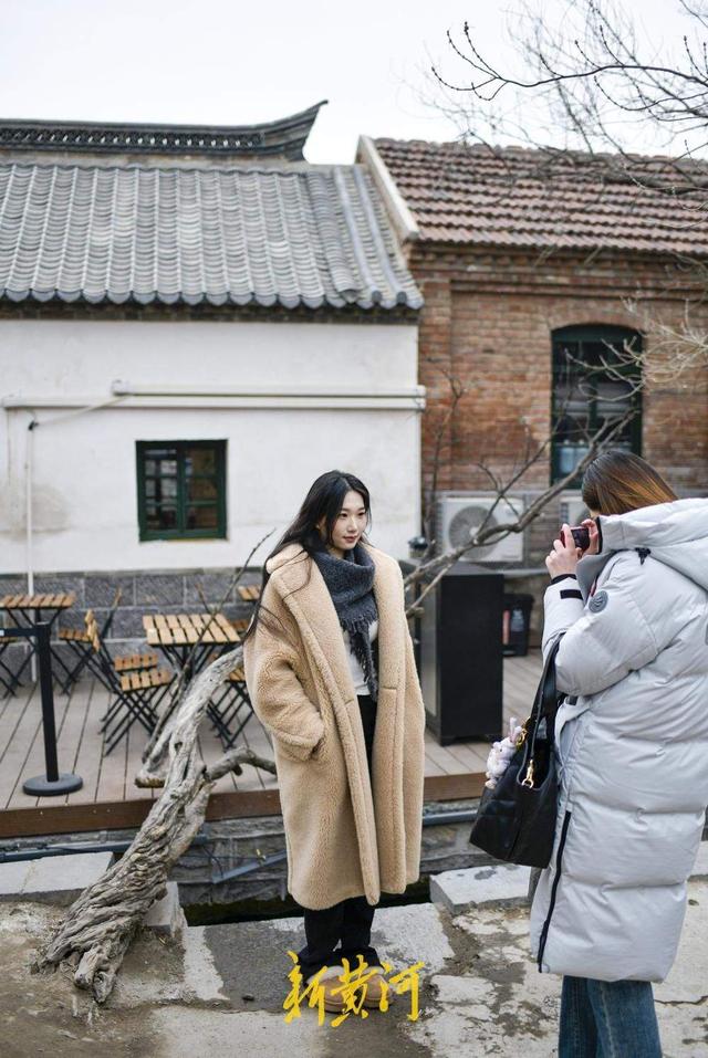 墙缝里“流”出网红新景点 明府城西更道泉水小河迎客