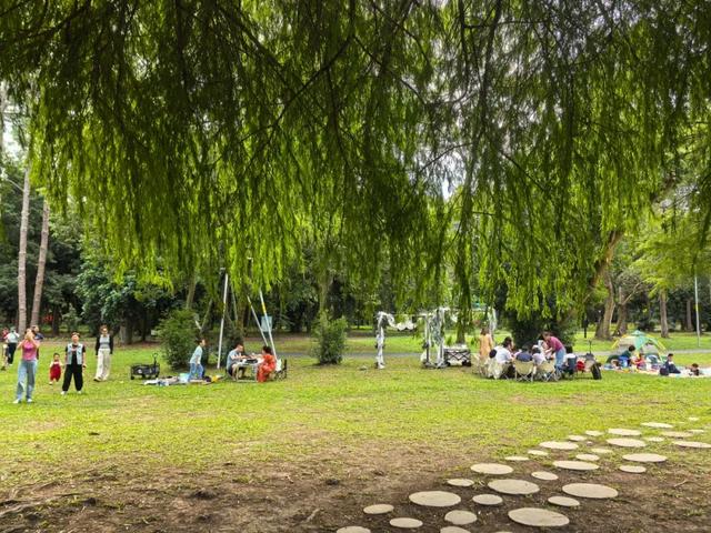 勇敢者的游戏！丛林穿越大冒险，真人CS对抗战免费玩！就在这里→