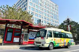 线上预约响应，广州首批“易搭巴士”发车图片