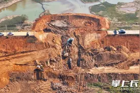 抢抓“黄金期” ！7公里湘江一线大堤防洪整治施工忙图片