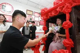 阳信：婚姻登记迎来小高峰图片