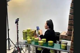 绿幕抠像、AI赋能......所谓“工厂直发”“源头发货”，有多少是真的？图片