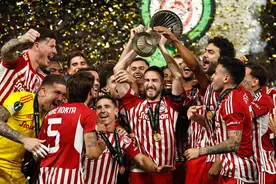 奥林匹亚科斯为希腊赢得首个欧战冠军，他们的船王老板充满争议图片