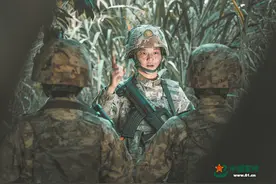 年终策划·我的成长年报丨实弹射击，带领全班打出“满堂彩”图片