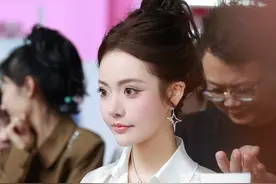 全网破亿女主播杨润心（蛋蛋）专场带货破616万件 总销售额14.42亿元图片