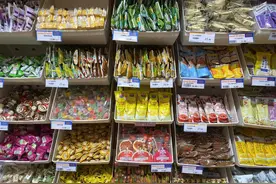 量贩零食南北决战：赵一鸣、好想来减免加盟费，杀向对方腹地抢地盘图片