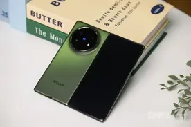 vivo X Fold5评测：重量仅217g 比iPhone还轻的折叠屏图片