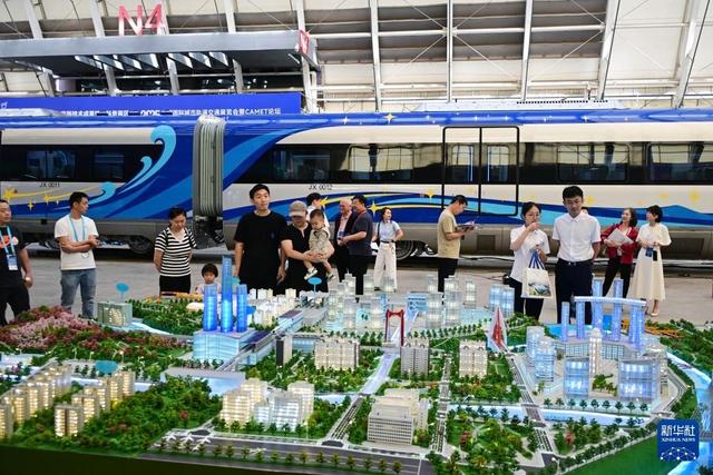2025中国国际城市轨道交通展览会在青岛举行