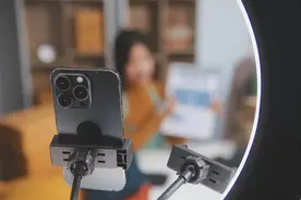 “成年人直播间大额打赏退款”调查图片