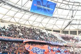 黄金资源抢占进行时 青春足球场邀您共赴中超流量盛宴图片