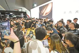 从跟跑并跑到领跑背后的创新密码 深圳每平方公里拥有12家国家高新技术企业，每万人口拥有高价值发明专利110件图片