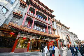 内联升、六必居推陈出新受追捧，北京老字号续写“不老传奇”图片