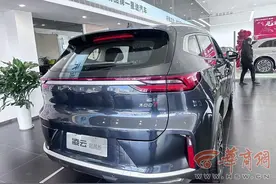 3.15|男子买新车店方免费代办旧车报废手续 报废的残值却没有给客户图片