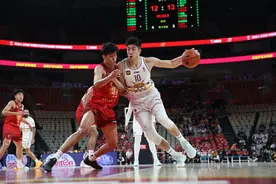 「CBA」深圳队上演“小鬼当家”，郑永刚：“队伍终归要有新老交替的时候”图片