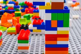 卖出11亿元的国产积木竟是在盗版乐高？上海法院判了图片