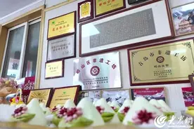 做馒头带火一条街！荆长艳：付之一炬，后浴火重生图片