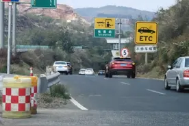 4·06路况播报｜多条返昆高速隧道发生事故，大家注意加速、避让图片