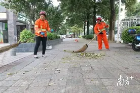 这抹“橙”色温暖着城市中的每个人！致敬阳山环卫工人图片