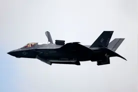 美媒爆特朗普突然宣布与胡塞武装停火原因：美军行动陷入困境，看起来是场“烂尾”仗图片