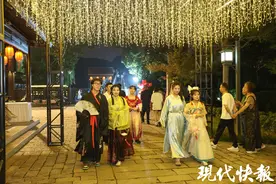 走月、摸秋、点灯……江苏中秋老民俗，你还记得多少？图片