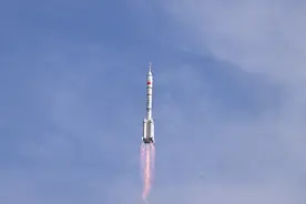 新华全媒+｜神舟二十号升空图片