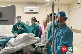 22岁小伙突发消化道大出血！竟是这块“黑暗大陆”惹祸端图片