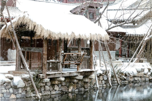 冬季游泉城：一半是冰雪，一半是泉水