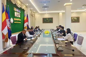 让“中国处方”造福柬埔寨人民 同仁堂集团拜访柬埔寨王国卫生部图片
