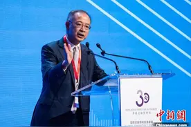 香港金管局总裁重申无意改变联汇制度图片