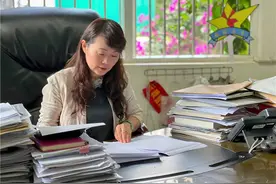 了不起的官渡人|南站小学校长周霞：在教育的沃土挥洒奋斗和诗意的人生图片