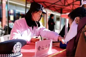海拔4300米，90后戍边女警绽芳华图片