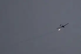 俄称拦截和击落超百架乌无人机图片